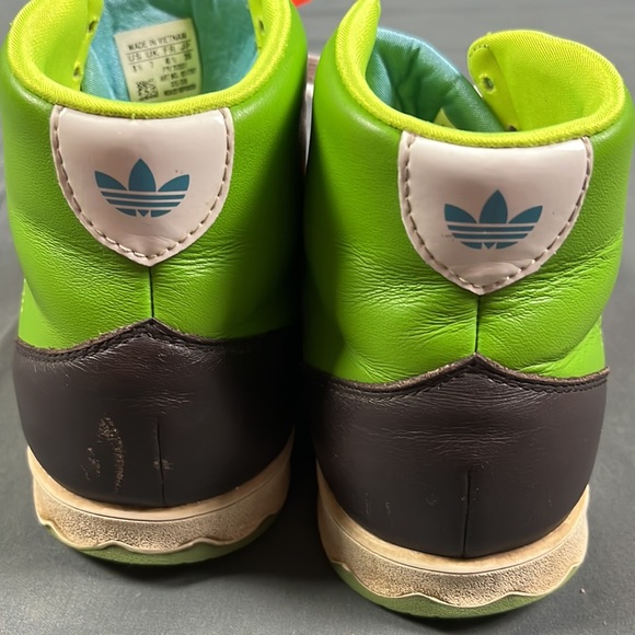 ADIDAS Leather Chucks | Women's Size 8.5 - Picture 7 of 8